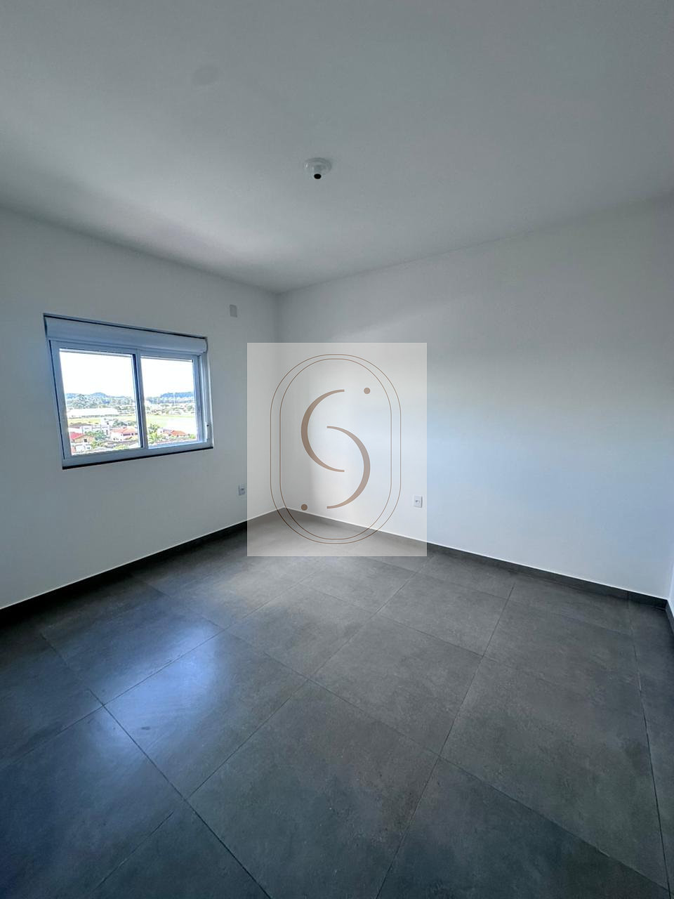 Apartamento novo com 2 quartos no bairro Mato Alto em Araranguá