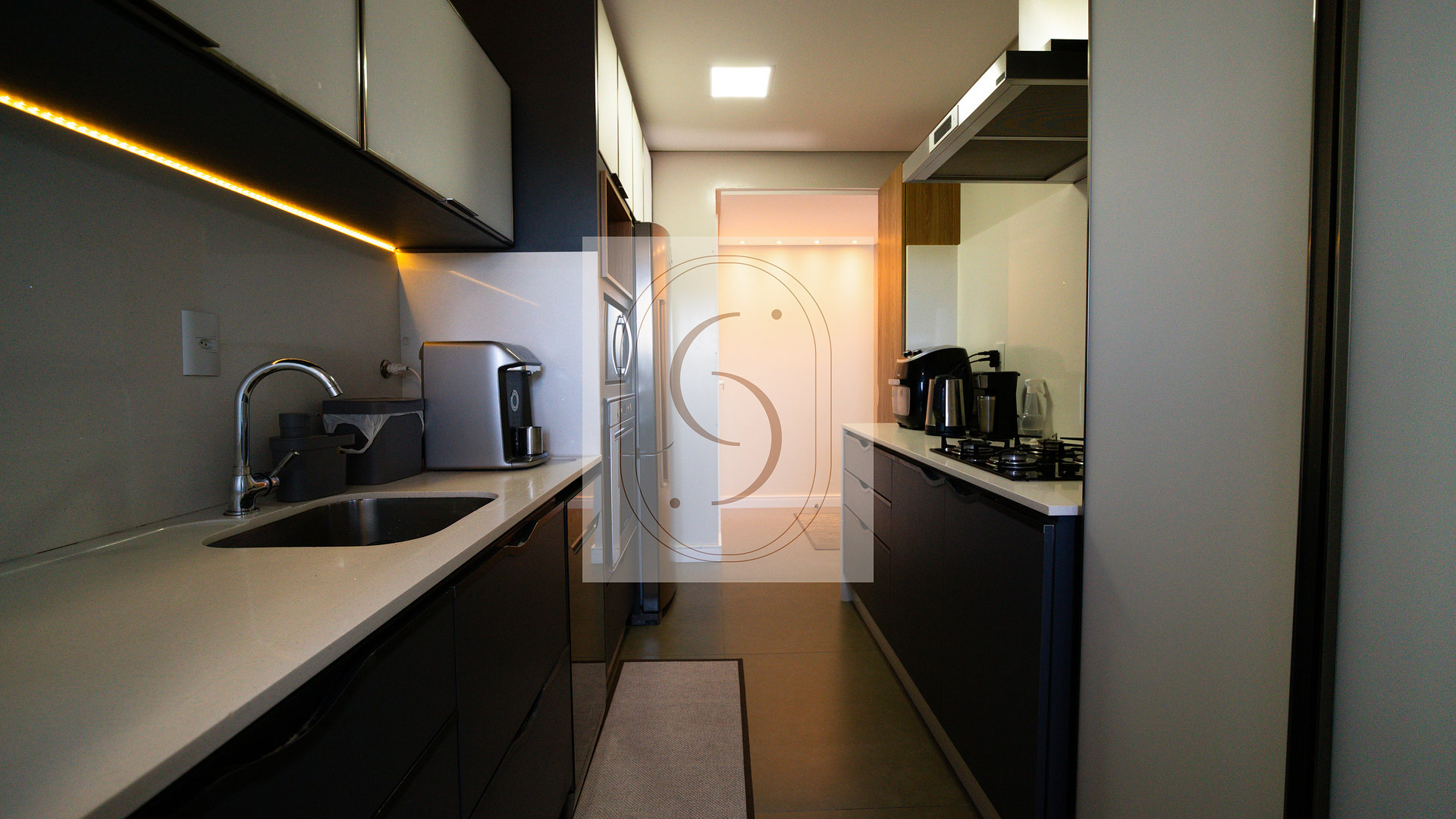 Apartamento com 3 quartos sendo uma suíte