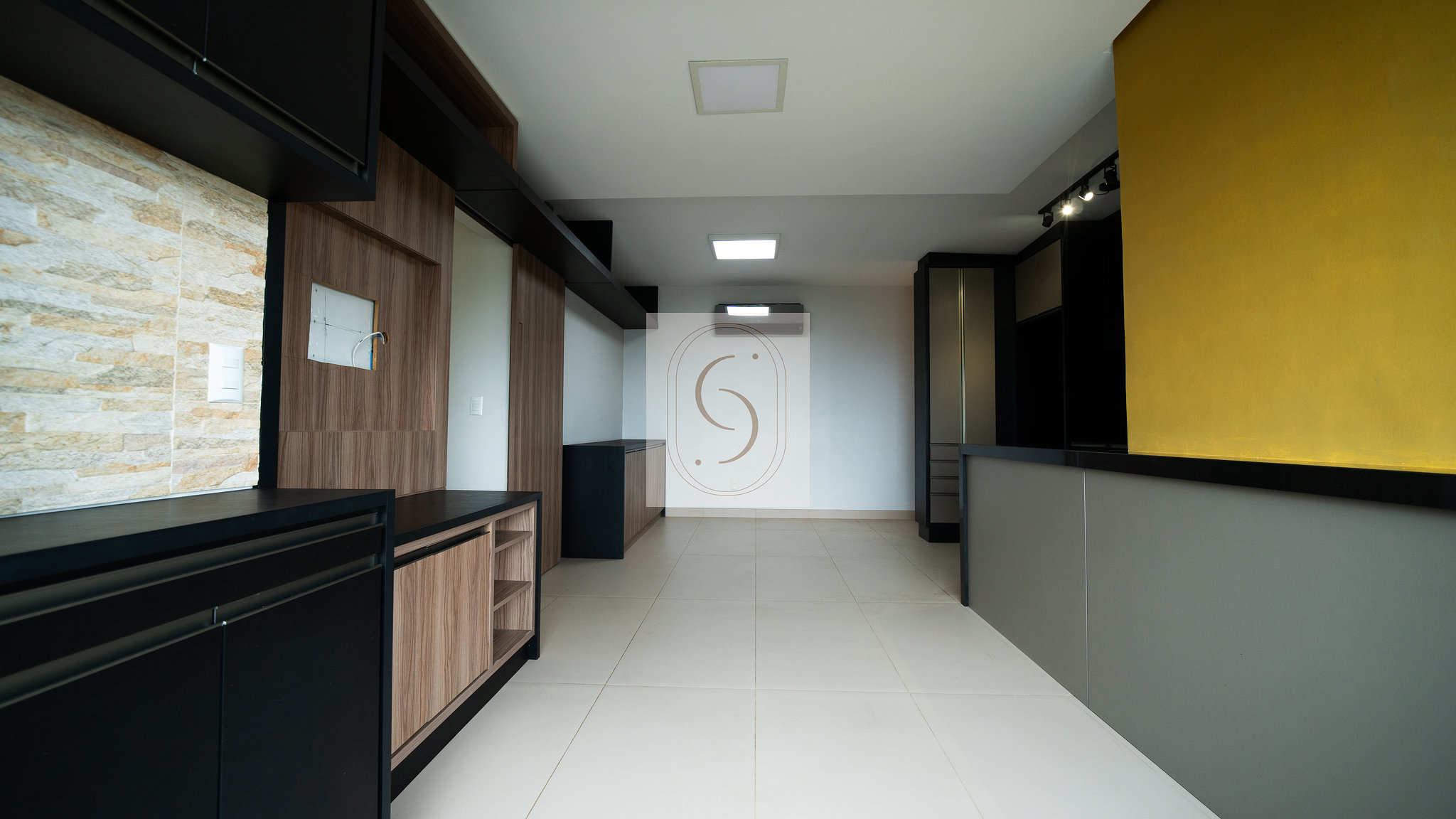 Apartamento com 3 quartos, 1 suíte em Araranguá