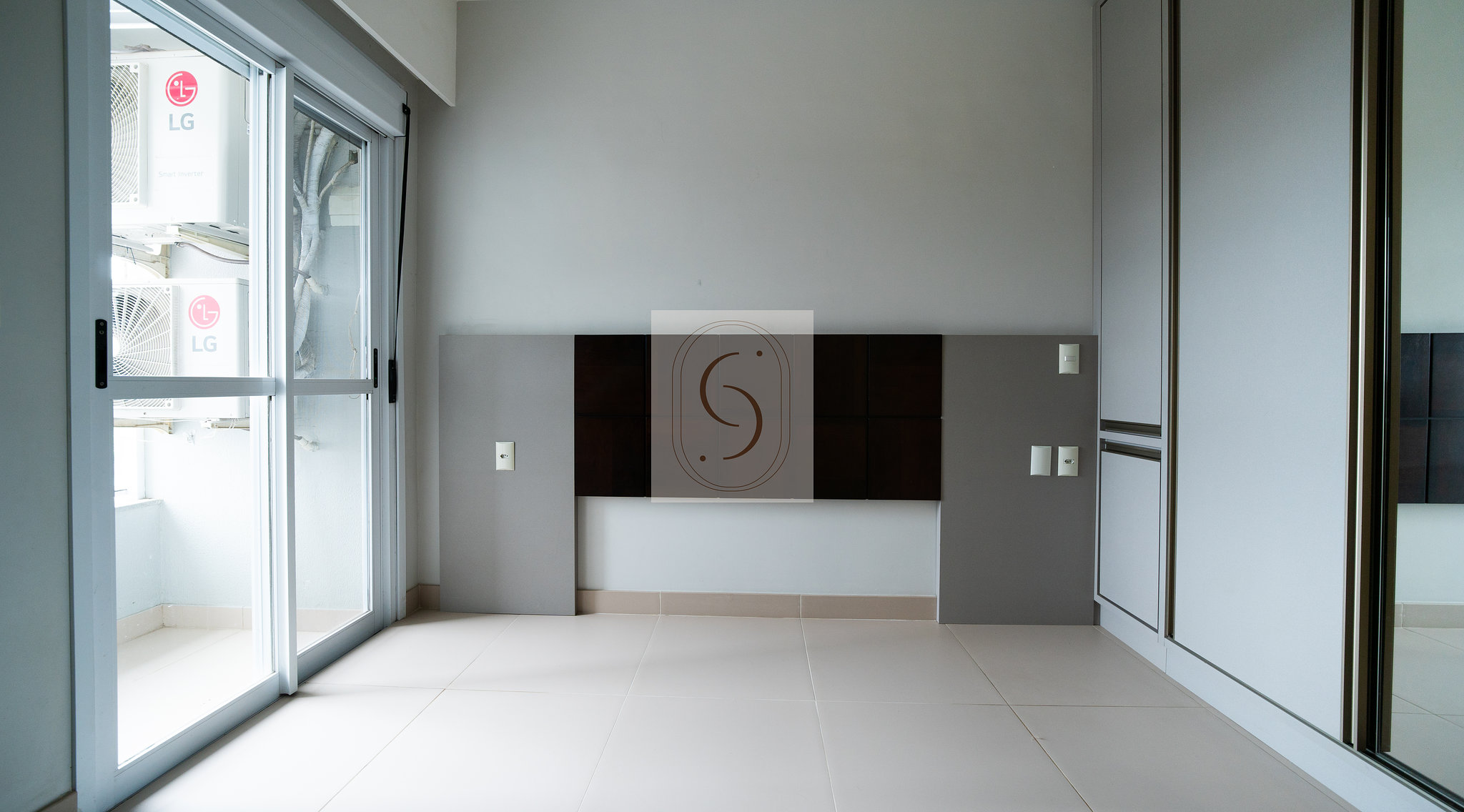 Apartamento com 3 quartos, 1 suíte em Araranguá