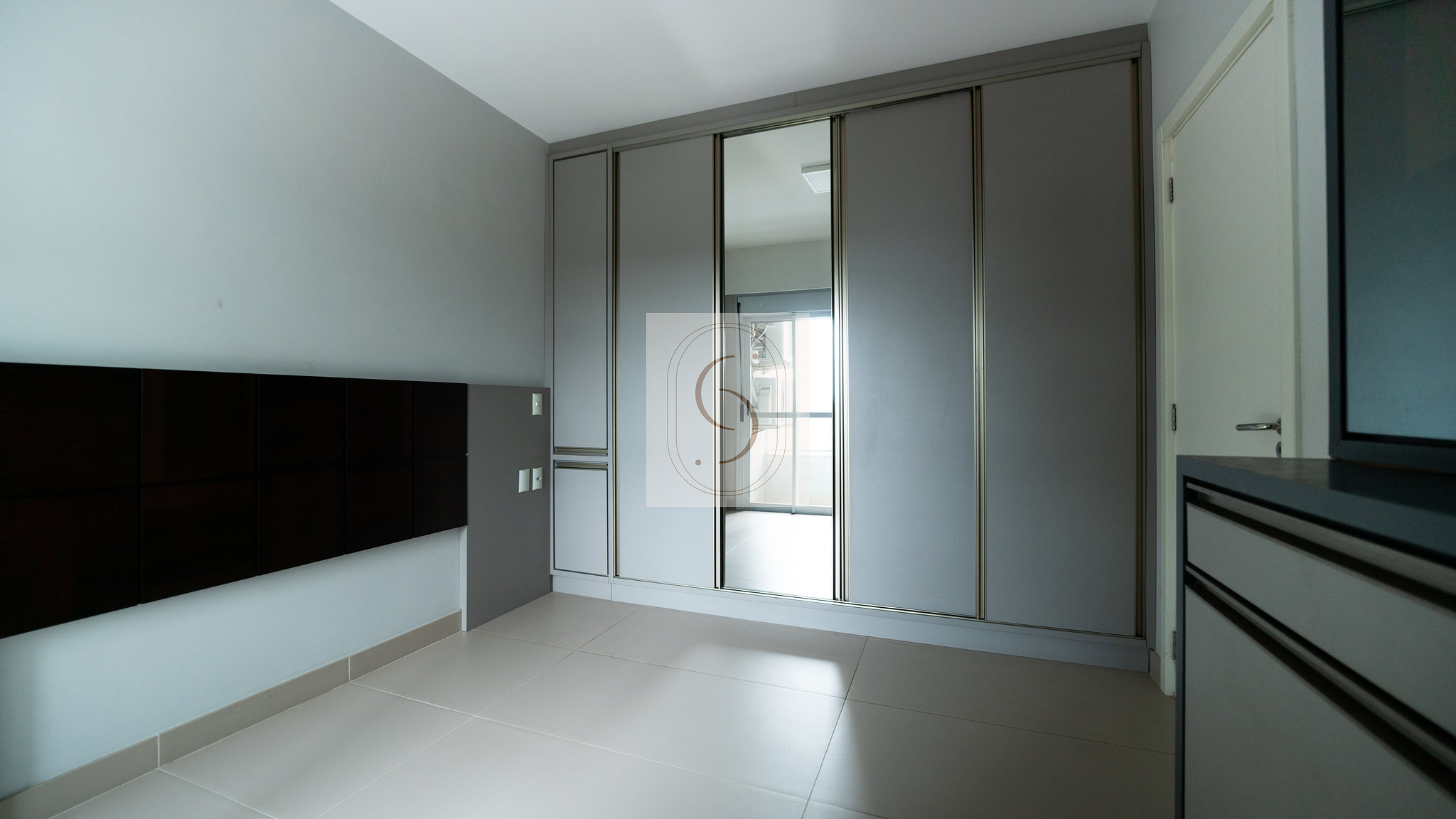 Apartamento com 3 quartos, 1 suíte em Araranguá
