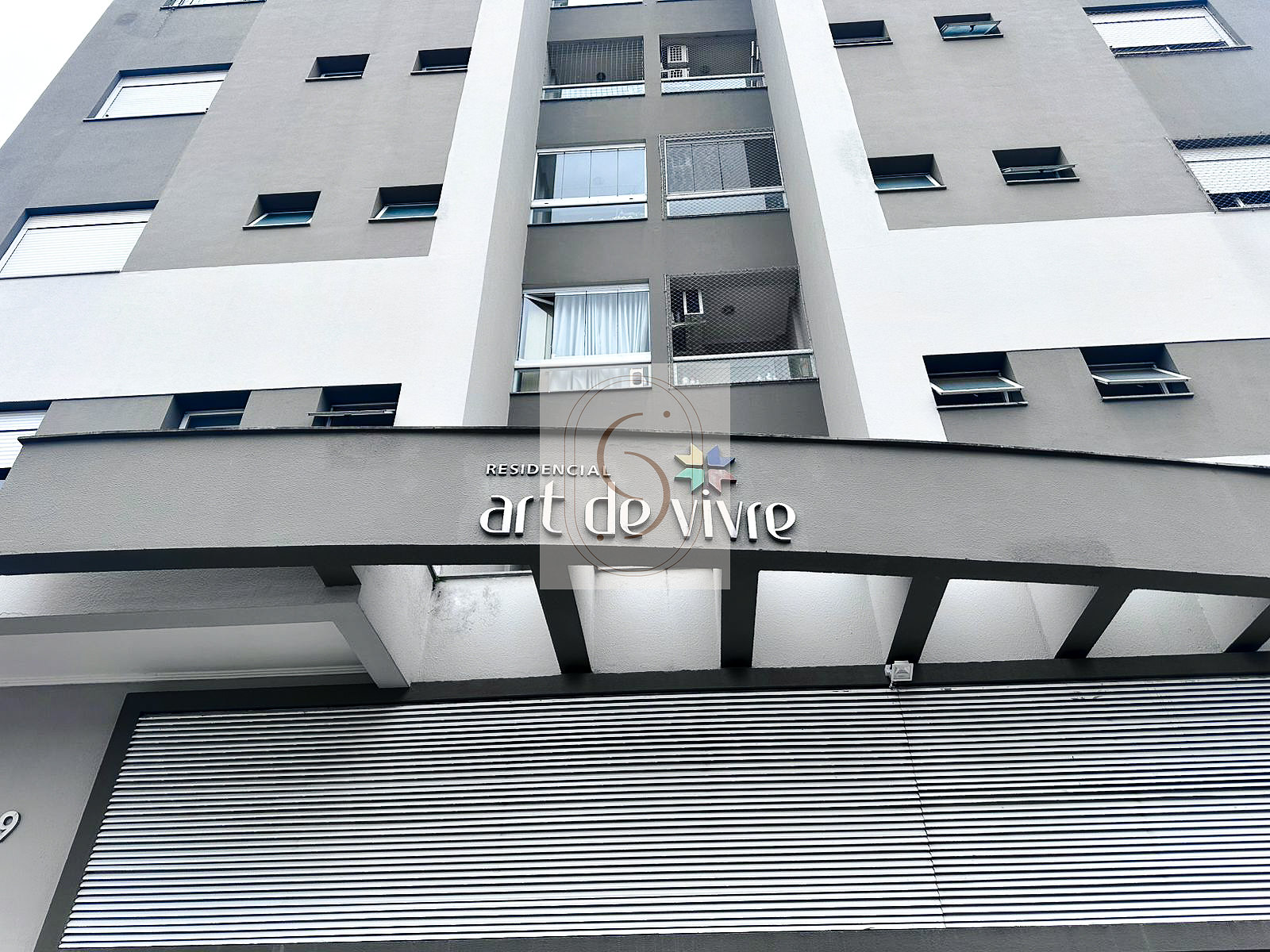 Apartamento com 3 quartos, 1 suíte em Araranguá