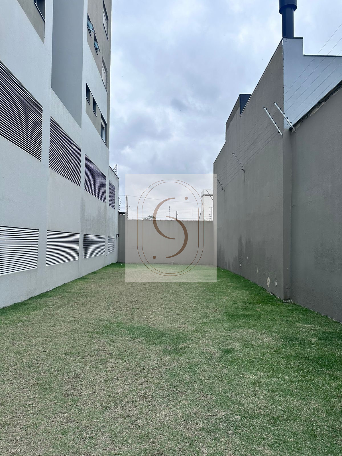 Apartamento com 3 quartos, 1 suíte em Araranguá