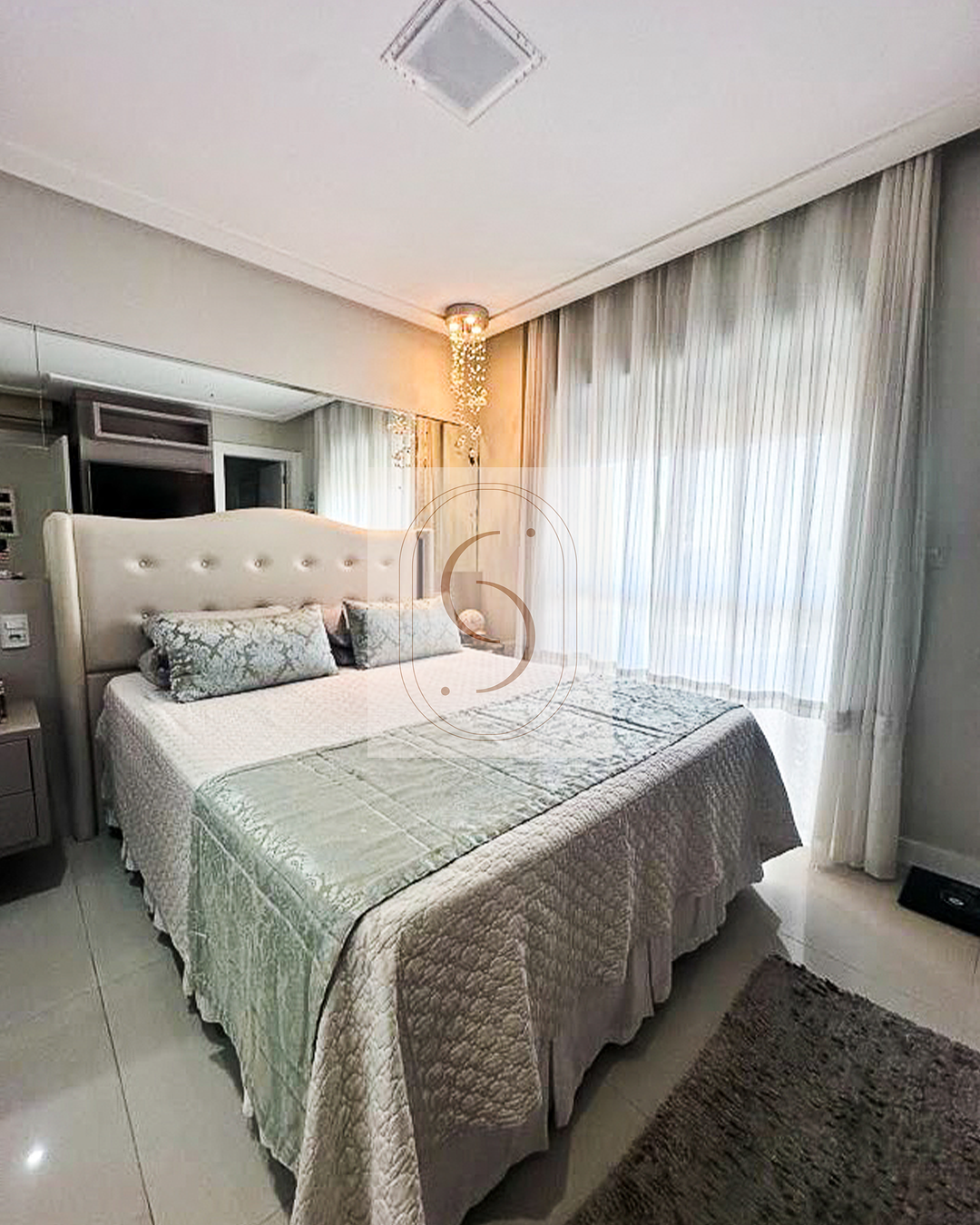Apartamento com 3 dormitórios sendo uma suíte, 134 m², no Centro de Araranguá/SC