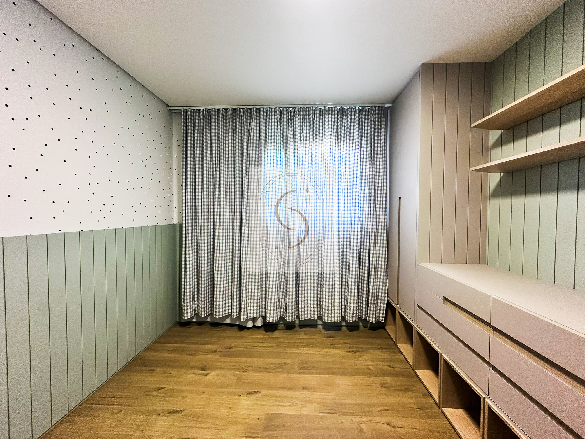 Apartamento Duplex com 3 dormitórios, 209 m²