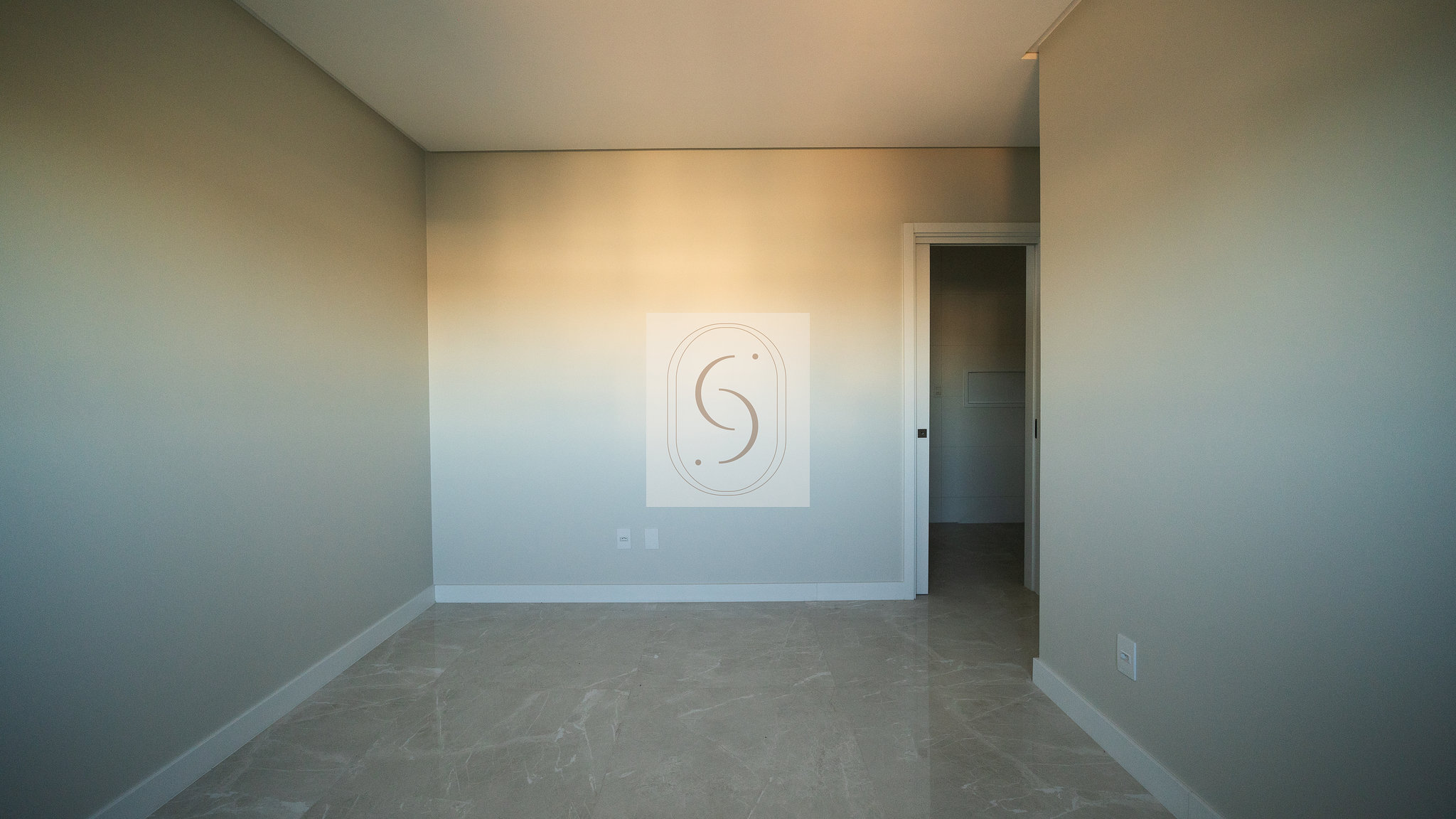 Apartamento Alto Padrão com 3 Suítes, 131 m² Privativos no Bairro Pio Corrêa em Criciúma.
