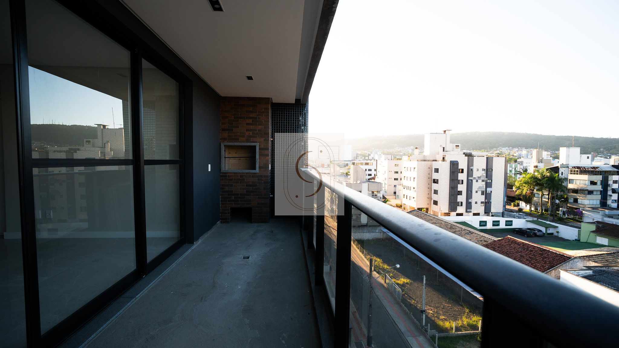 Apartamento Alto Padrão com 3 Suítes, 131 m² Privativos no Bairro Pio Corrêa em Criciúma.