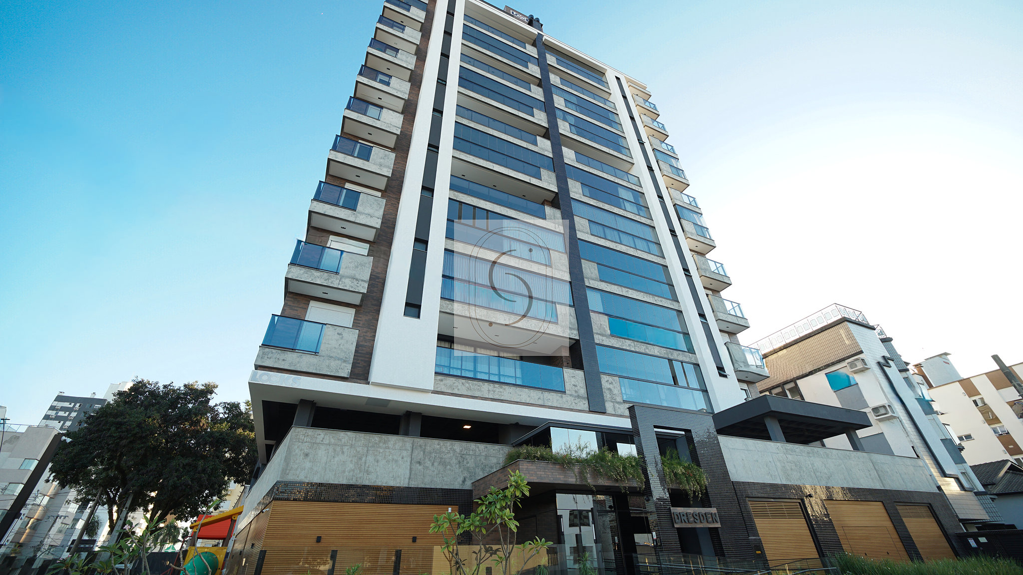 Apartamento Alto Padrão com 3 Suítes, 131 m² Privativos no Bairro Pio Corrêa em Criciúma.