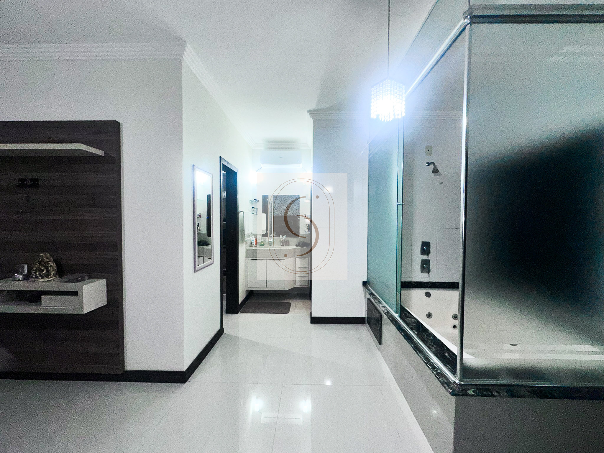 Casa com 3 dormitórios, 970 m² de terreno, no bairro Urussanguinha.