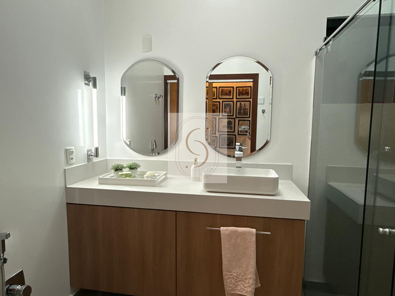 Casa com piscina em L, 3 quartos, 239 m² em Morro dos Conventos, Araranguá/SC