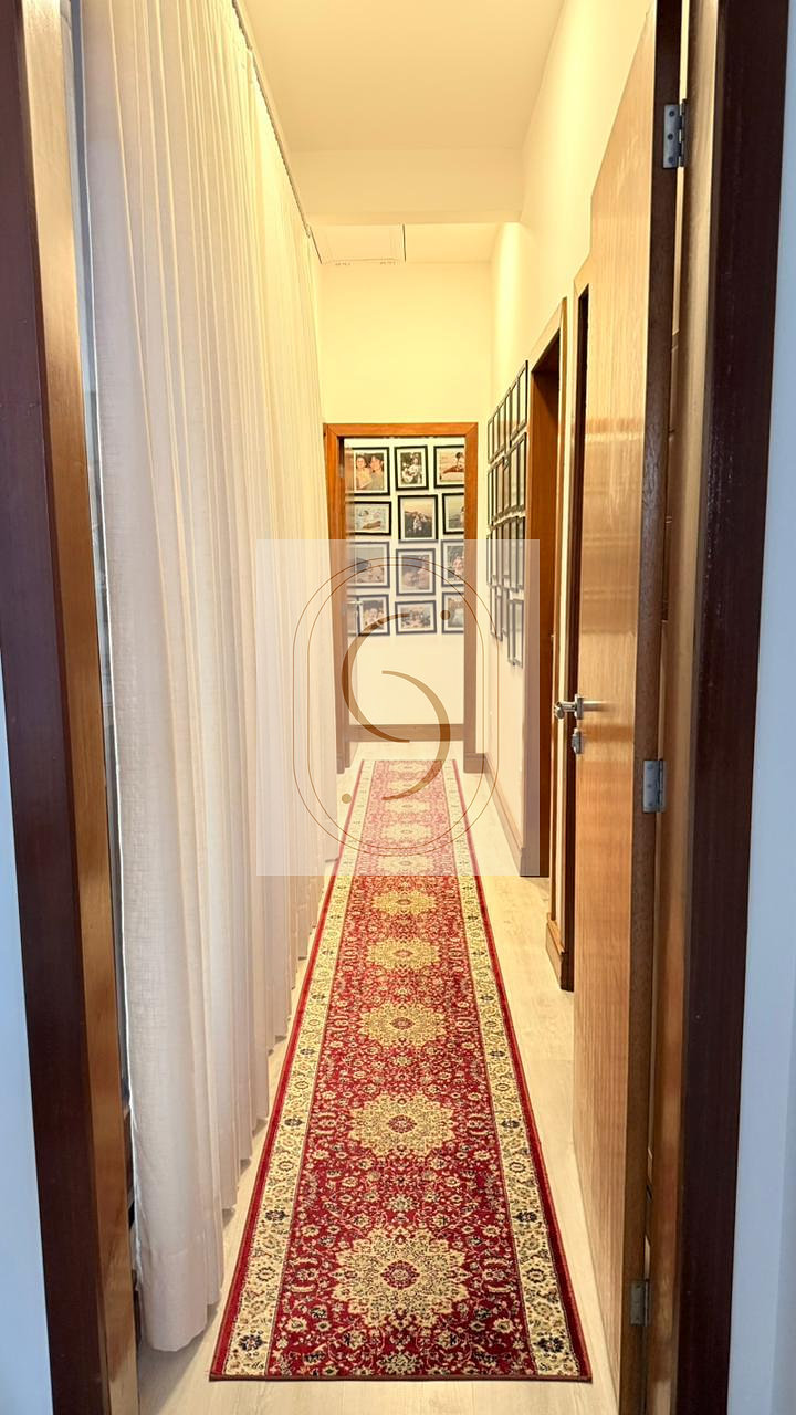 Casa com piscina em L, 3 quartos, 239 m² em Morro dos Conventos, Araranguá/SC