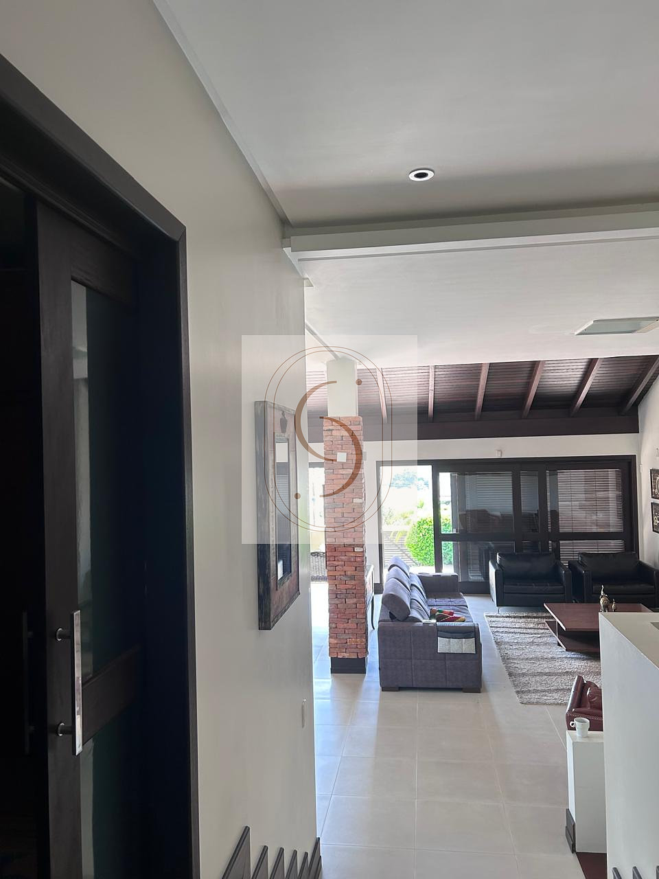 Casa com piscina em terreno de mais de 2.000 m² no bairro Urussanguinha em Araranguá/SC