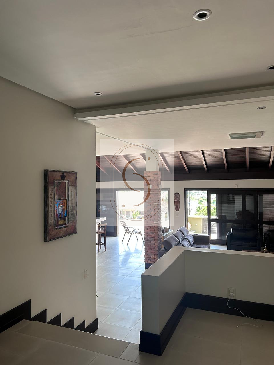 Casa com piscina em terreno de mais de 2.000 m² no bairro Urussanguinha em Araranguá/SC