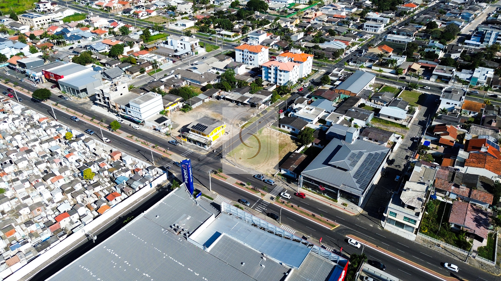 Dois terrenos na Avenida Getúlio Vargas em Araranguá/SC