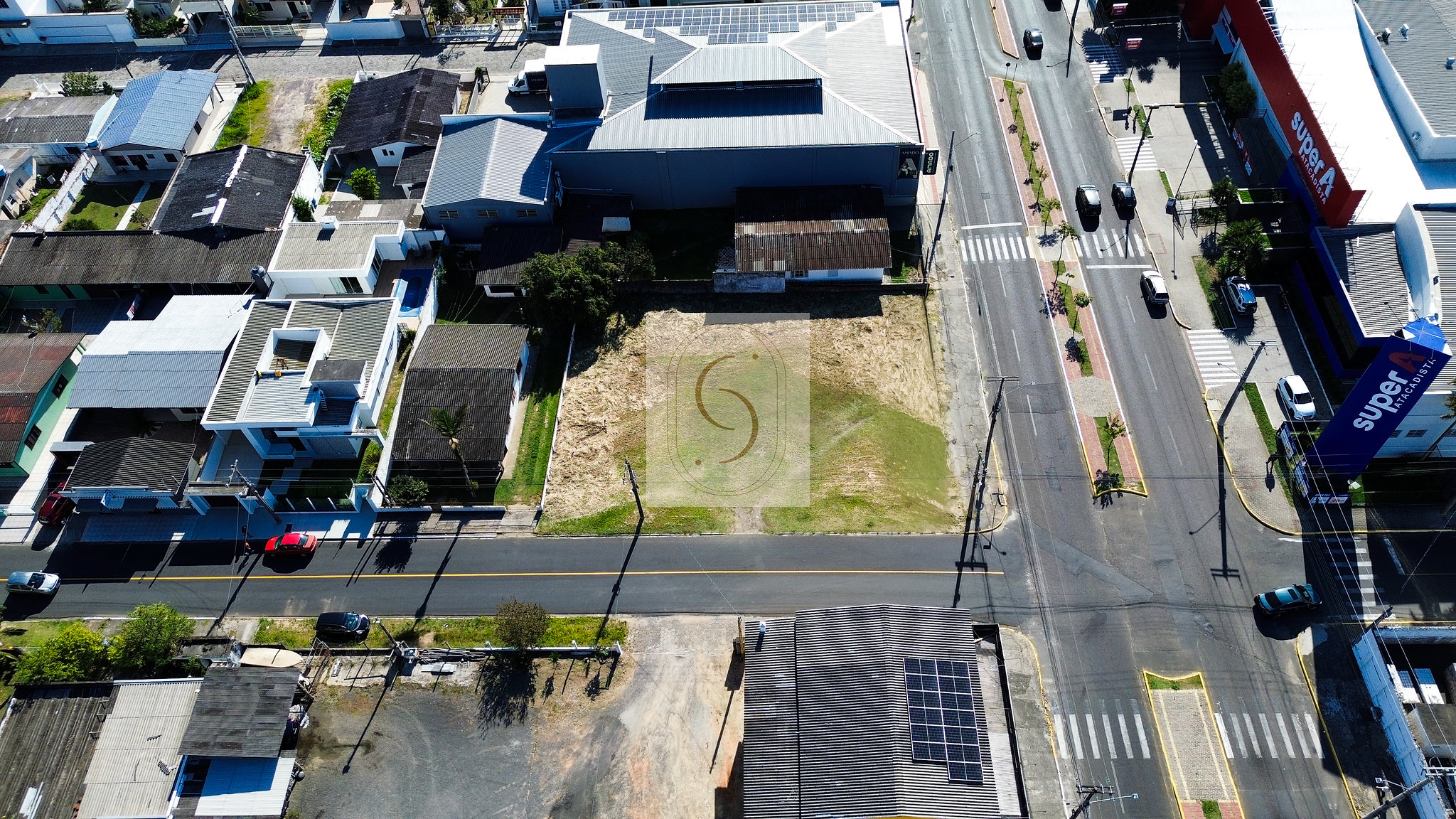 Dois terrenos na Avenida Getúlio Vargas em Araranguá/SC